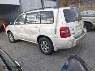 2004 Toyota Highlander with VIN JTEEP21A240036598, listed as a IAAI auction lot 41696106 with 145,242 mi miles. Bid and sale history available at carsss.com. Image 3.