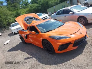 2023 Chevrolet Corvette 1LT z VIN 1G1YA2D42P5116136, wystawiony jako IAAI lot #39475074 z przebiegiem Nie podano mil oraz . Historia ofert i sprzedaży dostępna na DreamBid. Obrazek 1.