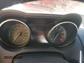 2015 Jaguar F-Type R z VIN SAJWA6DA3FMK17901, wystawiony jako Copart lot #78540084 z przebiegiem Nie podano mil oraz Szkody całkowita. Historia ofert i sprzedaży dostępna na DreamBid. Obrazek 9.