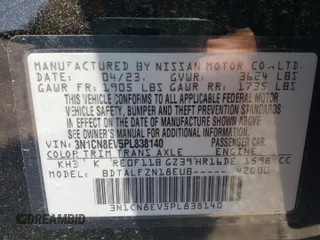 2023 Nissan Versa SV z VIN 3N1CN8EV5PL838140, wystawiony jako Copart lot #54653655 z przebiegiem 53 664 mil mil oraz Szkody całkowita. Historia ofert i sprzedaży dostępna na DreamBid. Obrazek 12.