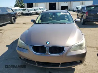 2006 BMW 5 Series 530xi with VIN WBANN73526CN00088, listed as a Copart auction lot 70324494 with 151,241 mi miles and Clean Title. Bid and sale history available at carsss.com. Image 5.
