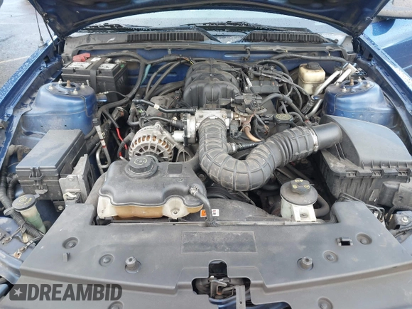 2007 Ford Mustang Deluxe with VIN 1ZVFT84N875329917, listed as a IAAI auction lot 41760205 with 171,005 mi miles and . Bid and sale history available at carsss.com. Image 10.