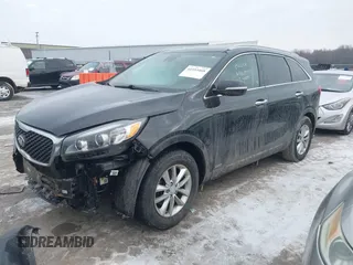 2017 Kia Sorento LX with VIN 5XYPGDA33HG288273, listed as a IAAI auction lot 41553468 with 116,362 mi miles. Bid and sale history available at carsss.com. Image 18.