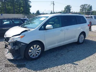 2015 Toyota Sienna Limited с VIN 5TDDK3DC6FS114592, выставлен на аукционе IAAI как лот 42369139 с пробегом 134 436 миль миль и . История ставок и продаж доступна на DreamBid. Изображение 19.
