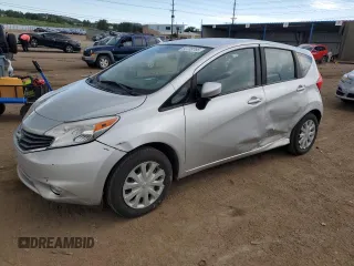 2015 Nissan Note S z VIN 3N1CE2CP4FL405327, wystawiony jako Copart lot #60738795 z przebiegiem 97 389 mil mil oraz Szkoda całkowita • Salvage title. Historia ofert i sprzedaży dostępna na DreamBid. Obrazek 1.