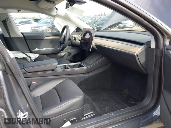 2023 Tesla Model 3 с VIN 5YJ3E1EA1PF716004, выставлен на аукционе IAAI как лот 41809672 с пробегом 2 775 миль миль и . История ставок и продаж доступна на DreamBid. Изображение 5.
