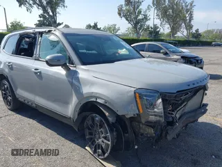 2021 Kia Telluride SX z VIN 5XYP5DHC1MG152035, wystawiony jako IAAI lot #42100112 z przebiegiem Nie podano mil oraz . Historia ofert i sprzedaży dostępna na DreamBid. Obrazek 1.