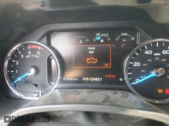 2017 Ford F-250 Lariat with VIN 1FT7W2BT8HED16552, listed as a Copart auction lot 62706195 with 371,638 mi miles and Salvage title. Bid and sale history available at DreamBid. Image 9.