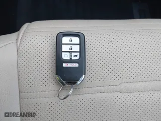 2017 Honda CR-V Touring with VIN 2HKRW2H9XHH683988, listed as a IAAI auction lot 41740218 with 55,488 mi miles. Bid and sale history available at carsss.com. Image 11.