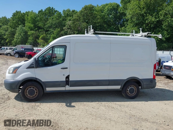 2015 Ford Transit Cargo z VIN 1FTNE2CM6FKA08103, wystawiony jako IAAI lot #42137844 z przebiegiem 224 687 mil mil oraz . Historia ofert i sprzedaży dostępna na DreamBid. Obrazek 14.