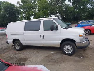 2014 Ford Econoline Cargo Commercial с VIN 1FTNE1EW6EDA75067, выставлен на аукционе IAAI как лот 42644594 с пробегом 228 559 миль миль и . История ставок и продаж доступна на DreamBid. Изображение 13.