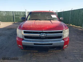 2010 Chevrolet Silverado 1500 LT with VIN 3GCRKSE31AG166945, listed as a IAAI auction lot 41743695 with 347,749 mi miles. Bid and sale history available at carsss.com. Image 12.