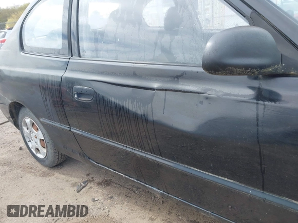 2000 Hyundai Accent z VIN KMHCF35G5YU017900, wystawiony jako IAAI lot #42063663 z przebiegiem 170 283 mil mil oraz . Historia ofert i sprzedaży dostępna na DreamBid. Obrazek 6.