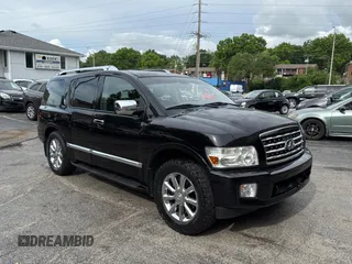 2010 Infiniti QX56 z VIN 5N3ZA0NC9AN902404, wystawiony jako Copart lot #61151255 z przebiegiem 213 228 mil mil oraz Czysty tytuł • Clean title. Historia ofert i sprzedaży dostępna na DreamBid. Obrazek 1.