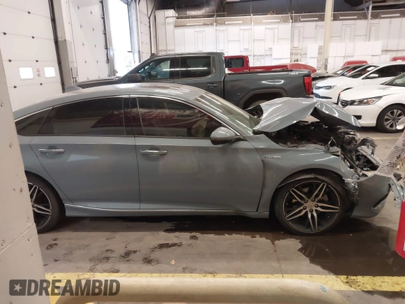 2022 Honda Accord Touring with VIN 1HGCV3F99NA022152, listed as a IAAI auction lot 41573262 with Not provided miles and . Bid and sale history available at DreamBid. Image 13.