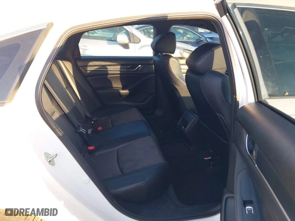 2018 Honda Accord Sedan Sport 1.5T with VIN 1HGCV1F39JA204699, listed as a IAAI auction lot 40875518 with 113,105 mi miles. Bid and sale history available at carsss.com. Image 8.