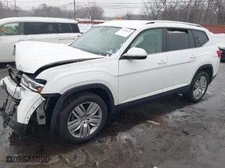 2019 Volkswagen Atlas 3.6L V6 SE w/Technology with VIN 1V2UR2CA1KC538147, listed as a IAAI auction lot 41498449 with NaN miles. Bid and sale history available at carsss.com. Image 2.