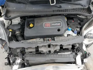 2018 FIAT 500L Trekking z VIN ZFBCFADHXJZ041544, wystawiony jako Copart lot #53958714 z przebiegiem 30 589 mil mil oraz Szkoda całkowita • Salvage title. Historia ofert i sprzedaży dostępna na DreamBid. Obrazek 12.