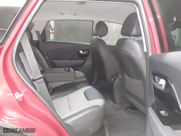 2020 Kia Niro EV EX with VIN KNDCC3LG4L5040684, listed as a IAAI auction lot 41637584 with 40,734 mi miles. Bid and sale history available at carsss.com. Image 8.