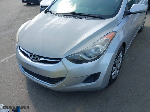 2012 Hyundai Elantra GLS with VIN 5NPDH4AE3CH137842, listed as a IAAI auction lot 42077110 with 157,645 mi miles. Bid and sale history available at carsss.com. Image 14.