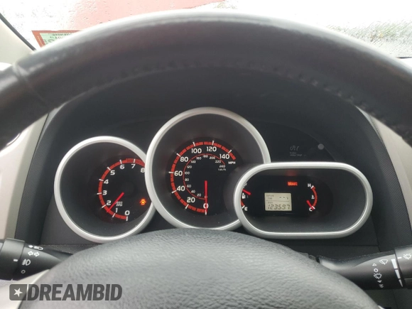 2010 Toyota Matrix S z VIN 2T1KE4EE6AC037891, wystawiony jako Copart lot #59779215 z przebiegiem 123 597 mil mil oraz Szkoda całkowita • Salvage title. Historia ofert i sprzedaży dostępna na DreamBid. Obrazek 9.