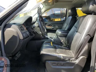 2007 Chevrolet Tahoe LTZ с VIN 1GNFK13077R212834, выставлен на аукционе Copart как лот 55118685 с пробегом 118 440 миль миль и Списание • Salvage title. История ставок и продаж доступна на DreamBid. Изображение 7.