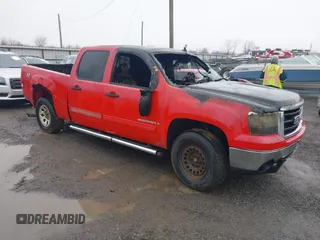 2007 GMC Sierra 1500 SLT z VIN 2GTEK13M171605499, wystawiony jako IAAI lot #41203447 z przebiegiem Nie podano mil oraz . Historia ofert i sprzedaży dostępna na DreamBid. Obrazek 1.