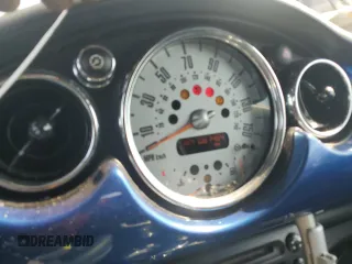 2007 MINI Convertible S with VIN WMWRH33597TL94449, listed as a Copart auction lot 43903935 with 67,484 mi miles and Non repairable. Bid and sale history available at DreamBid. Image 9.