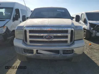 2002 Ford F-250 XL with VIN 1FTNW20F12EA44390, listed as a Copart auction lot 83888084 with 285,250 mi miles and Salvage Title. Bid and sale history available at DreamBid. Image 5.