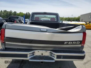 1993 Ford F-150 z VIN 2FTDF15N4PCA95188, wystawiony jako Copart lot #57810385 z przebiegiem 195 093 mil mil oraz Szkoda całkowita • Salvage title. Historia ofert i sprzedaży dostępna na DreamBid. Obrazek 10.