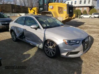 2015 Audi A3 2.0T Premium Plus with VIN WAUEFGFF3F1043966, listed as a Copart auction lot 68361002 with 71,717 mi miles. Bid and sale history available at carsss.com. Image 4.