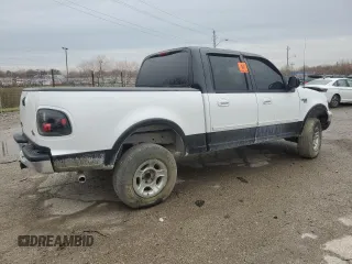 2002 Ford F-150 XLT with VIN 1FTRW08LX2KC11914, listed as a Copart auction lot 85238104 with 0 mi miles and Salvage Title. Bid and sale history available at carsss.com. Image 3.