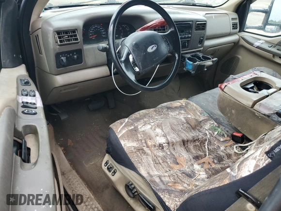 2002 Ford F-250 XL with VIN 1FTNW21F72ED60827, listed as a Copart auction lot 55678325 with 372,717 mi miles and Clean title. Bid and sale history available at DreamBid. Image 8.