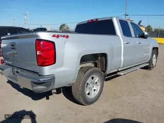 2018 Chevrolet Silverado 1500 LT with VIN 1GCVKREC5JZ118789, listed as a IAAI auction lot 41867955 with 88,602 mi miles. Bid and sale history available at carsss.com. Image 4.