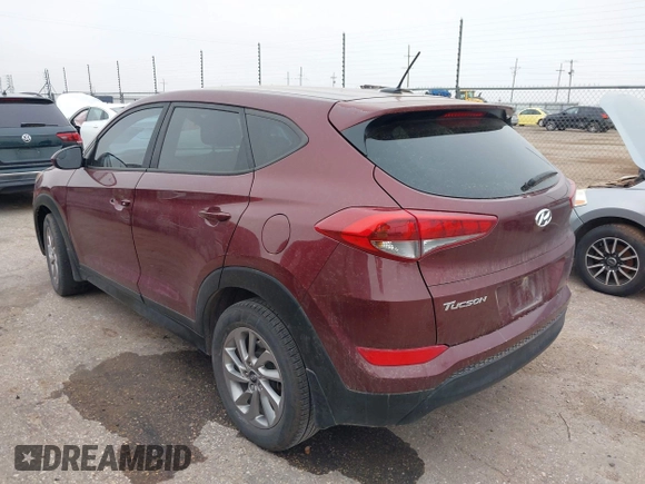 2017 Hyundai Tucson SE z VIN KM8J23A47HU431498, wystawiony jako IAAI lot #42425577 z przebiegiem 83 014 mil mil oraz . Historia ofert i sprzedaży dostępna na DreamBid. Obrazek 3.