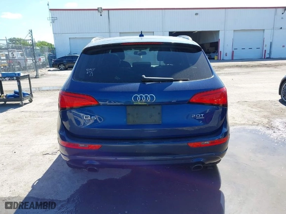 2014 Audi Q5 Premium Plus with VIN WA1LFAFP3EA006991, listed as a IAAI auction lot 41960310 with 111,055 mi miles. Bid and sale history available at carsss.com. Image 16.