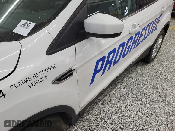 2018 Ford Escape SE z VIN 1FMCU9GD4JUA76194, wystawiony jako IAAI lot #42421138 z przebiegiem 47 896 mil mil oraz . Historia ofert i sprzedaży dostępna na DreamBid. Obrazek 3.