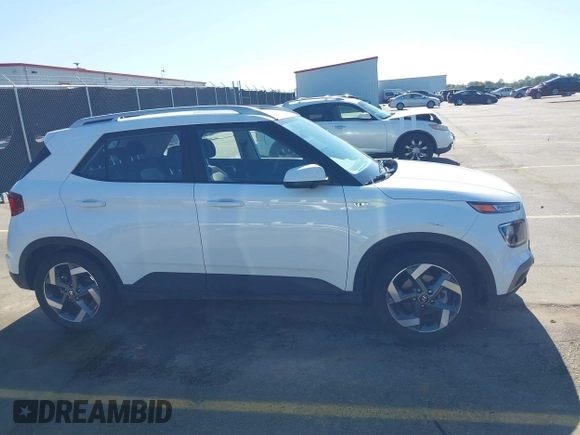 2022 Hyundai Venue SEL with VIN KMHRC8A33NU171505, listed as a IAAI auction lot 42041443 with 37,908 mi miles and . Bid and sale history available at DreamBid. Image 13.