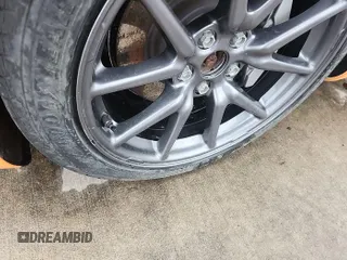 2020 Tesla Model 3 Long Range z VIN 5YJ3E1EB0LF636678, wystawiony jako IAAI lot #42575821 z przebiegiem 65 515 mil mil oraz . Historia ofert i sprzedaży dostępna na DreamBid. Obrazek 8.