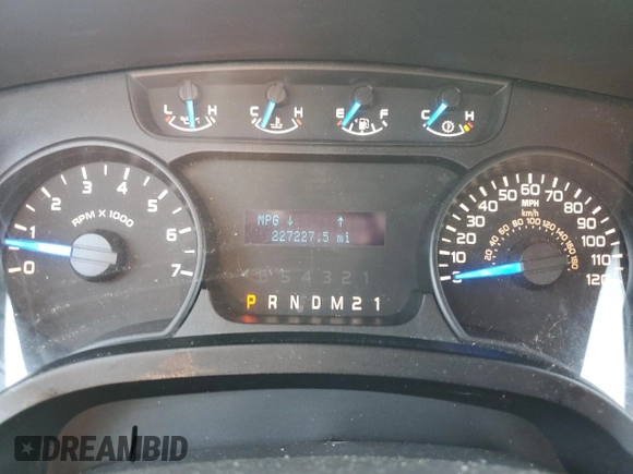 2013 Ford F-150 XL с VIN 1FTEX1CM7DFC66785, выставлен на аукционе Copart как лот 59235995 с пробегом 227 227 миль миль и Чистый • Clean title. История ставок и продаж доступна на DreamBid. Изображение 9.
