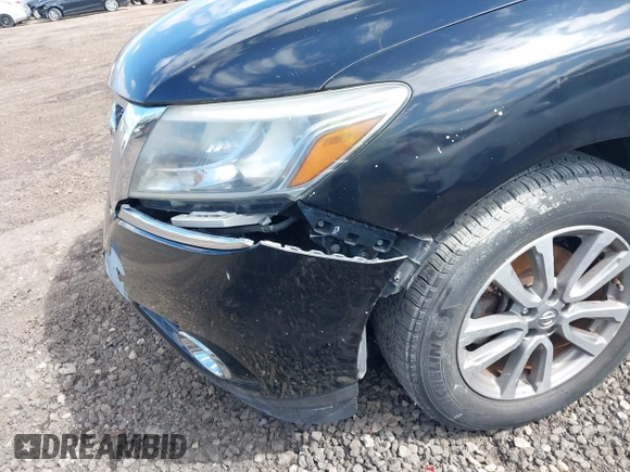 2015 Nissan Pathfinder SV with VIN 5N1AR2MM9FC625843, listed as a IAAI auction lot 41996006 with Not Provided miles and . Bid and sale history available at DreamBid. Image 6.