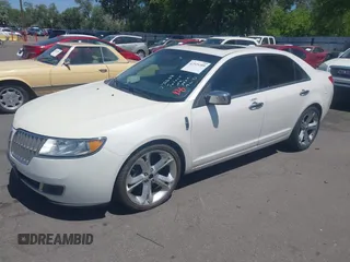 2011 Lincoln MKZ with VIN 3LNHL2JC2BR772688, listed as a IAAI auction lot 42525389 with 127,530 mi miles and . Bid and sale history available at DreamBid. Image 2.