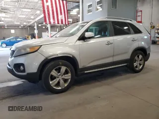 2012 Kia Sorento EX z VIN 5XYKUDA26CG200674, wystawiony jako Copart lot #56466395 z przebiegiem Nie podano mil oraz Szkoda całkowita • Salvage title. Historia ofert i sprzedaży dostępna na DreamBid. Obrazek 1.