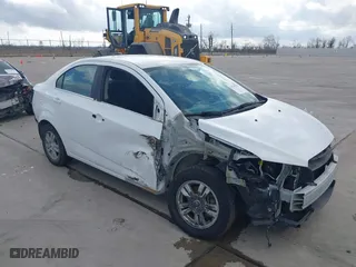 2015 Chevrolet Sonic LT with VIN 1G1JC5SH2F4220925, listed as a IAAI auction lot 41538520 with 75,480 mi miles. Bid and sale history available at carsss.com. Image 1.