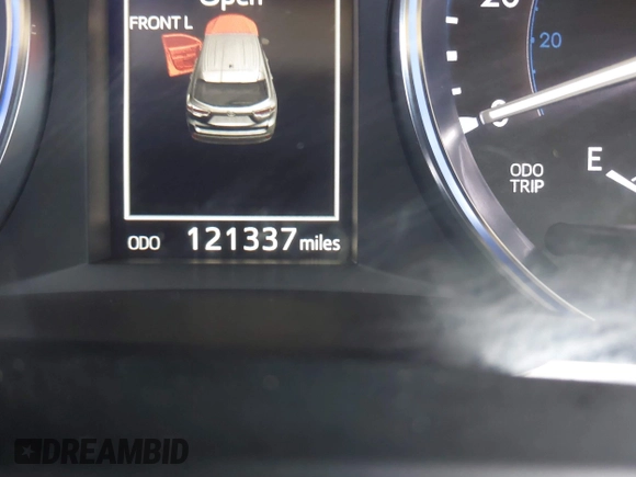 2015 Toyota Highlander XLE z VIN 5TDKKRFHXFS072625, wystawiony jako IAAI lot #42202616 z przebiegiem 121 337 mil mil oraz . Historia ofert i sprzedaży dostępna na DreamBid. Obrazek 16.