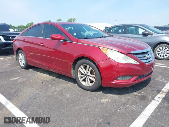 2013 Hyundai Sonata GLS z VIN 5NPEB4AC7DH798019, wystawiony jako IAAI lot #42456870 z przebiegiem 88 583 mil mil oraz . Historia ofert i sprzedaży dostępna na DreamBid. Obrazek 1.
