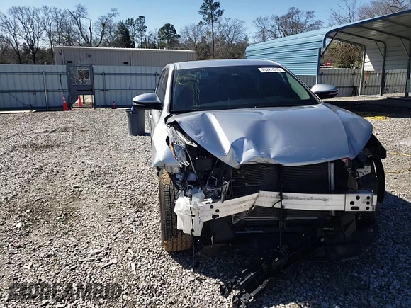 2018 Toyota Highlander LE z VIN 5TDZARFH4JS040991, wystawiony jako Copart lot #48375895 z przebiegiem 47 243 mil mil oraz Szkoda całkowita • Salvage title. Historia ofert i sprzedaży dostępna na DreamBid. Obrazek 11.