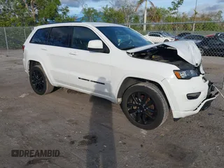 2022 Jeep Grand Cherokee WK Laredo X with VIN 1C4RJFAG8NC150575, listed as a IAAI auction lot 41198543 with 68,361 mi miles. Bid and sale history available at carsss.com. Image 1.