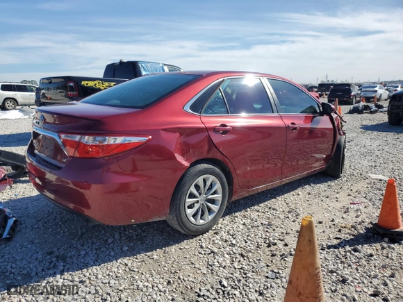 2015 Toyota Camry XLE with VIN 4T1BF1FK4FU919552, listed as a Copart auction lot 41664455 with 148,752 mi miles and Salvage Title. Bid and sale history available at carsss.com. Image 3.