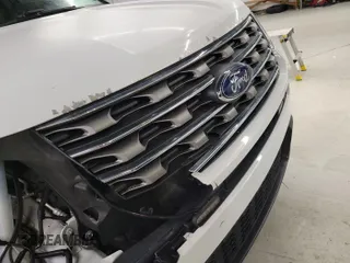 2017 Ford Explorer with VIN 1FM5K8B8XHGC52404, listed as a IAAI auction lot 42806528 with 155,913 mi miles and . Bid and sale history available at DreamBid. Image 8.